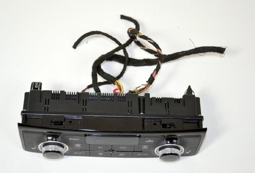 AUDI A8 panel klimatyzacji climatronic 4H0820043D AUDI A8 panel klimatyzacji climatronic 4H0820043D
