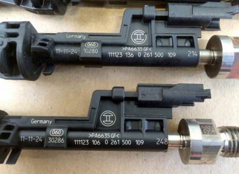BMW E89 F10 F13 3.5i wtrysk wtryskiwacz 7597870 BMW E89 F10 F13 3.5i wtrysk wtryskiwacz 7597870