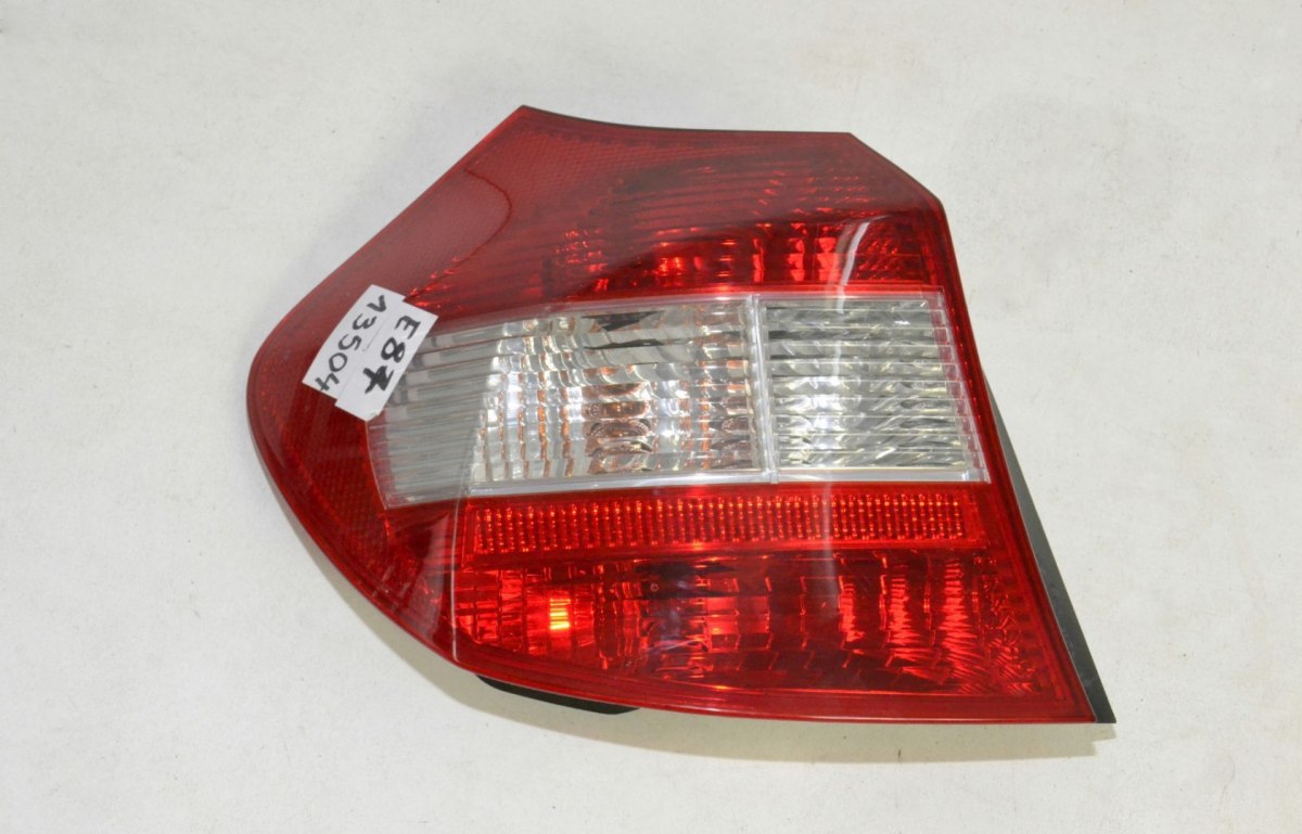 BMW 1 E87 lampa tylna tył lewa 6924501 BMW 1 E87 lampa tylna tył lewa 6924501