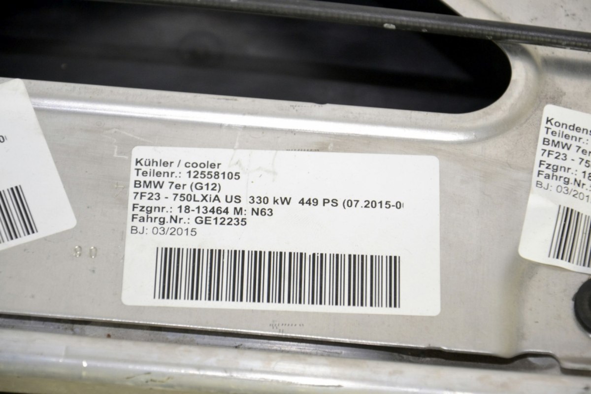 BMW G11 G12 pas przedni chłodnice benzyna 750LXiA BMW G11 G12 pas przedni chłodnice benzyna 750LXiA
