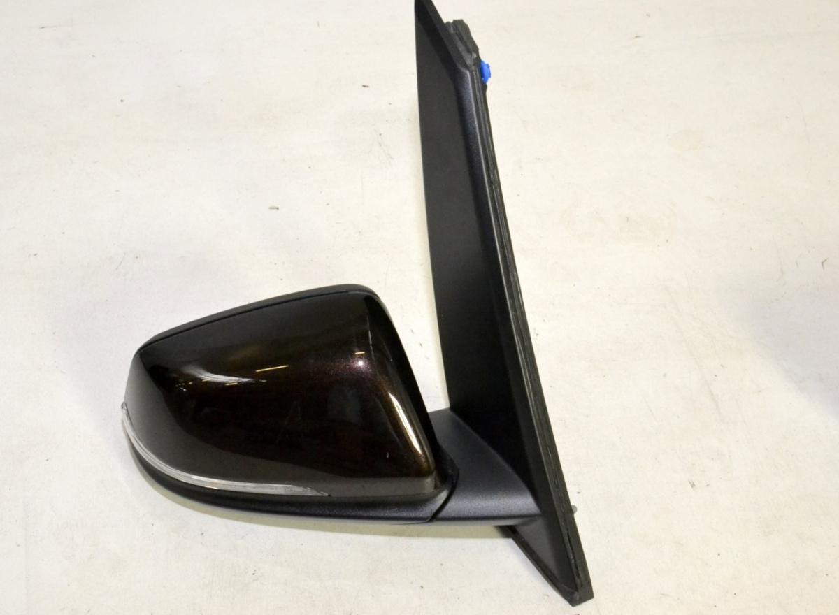 BMW F46 LCI lusterko zewnętrzne prawe 5-pin B53 BMW F46 LCI lusterko zewnętrzne prawe 5-pin B53