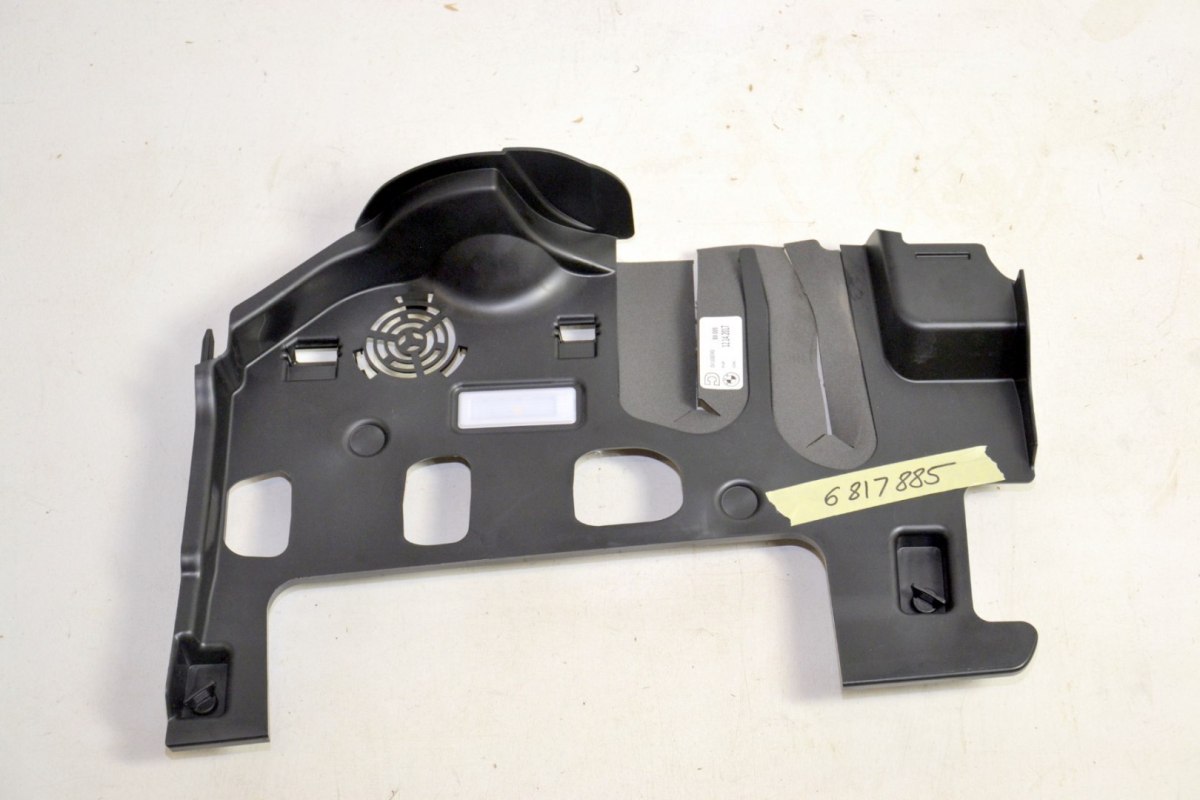 BMW X3 X4 G01 osłona konsoli kokpit lewa 6817885 BMW X3 X4 G01 osłona konsoli kokpit lewa 6817885