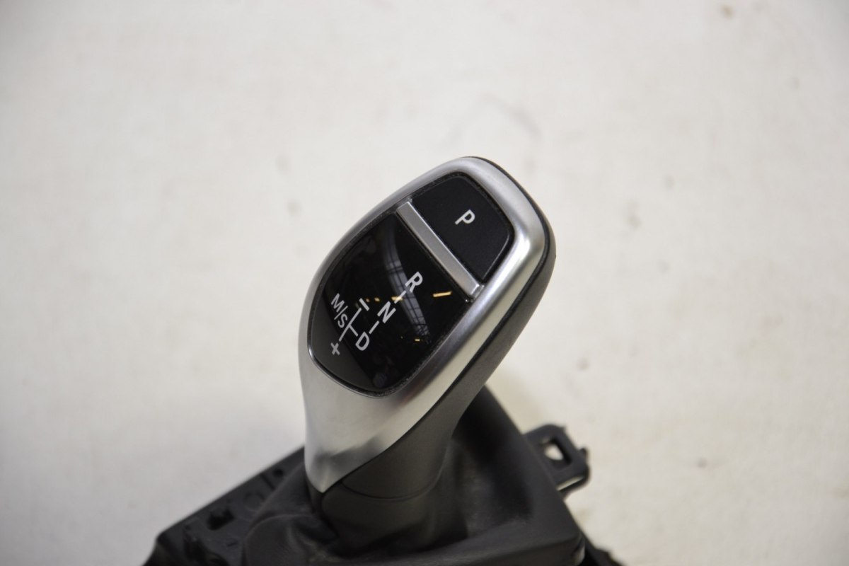 BMW 3 F30 F32 dźwignia gałka zmiany biegów 9296898 BMW 3 F30 F32 dźwignia gałka zmiany biegów 9296898