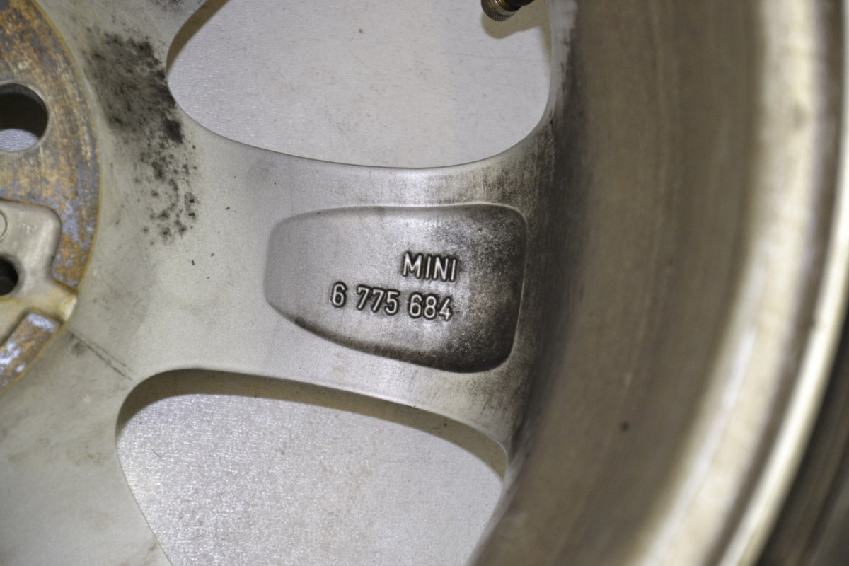 MINI R55 R56 koła alufelgi 16 Bridgestone wzór 94 MINI R55 R56 koła alufelgi 16 Bridgestone wzór 94