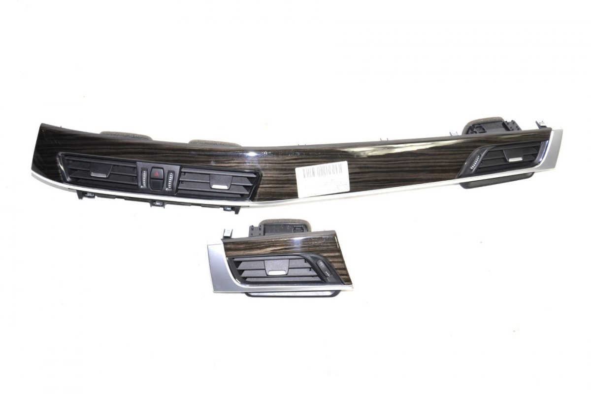 BMW X1 F48 listwa ozdobna deski wlot powietrza BMW X1 F48 listwa ozdobna deski wlot powietrza