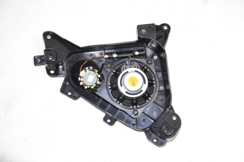 BMW F25 speaker carrier D-pillar right TOP-HiFi 9213760 BMW F25 speaker carrier D-pillar right TOP-HiFi 9213760