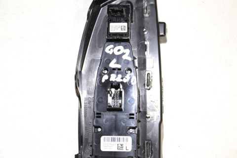 BMW G30 G02 operating unit switch cluster door 6832719 BMW G30 G02 operating unit switch cluster door 6832719