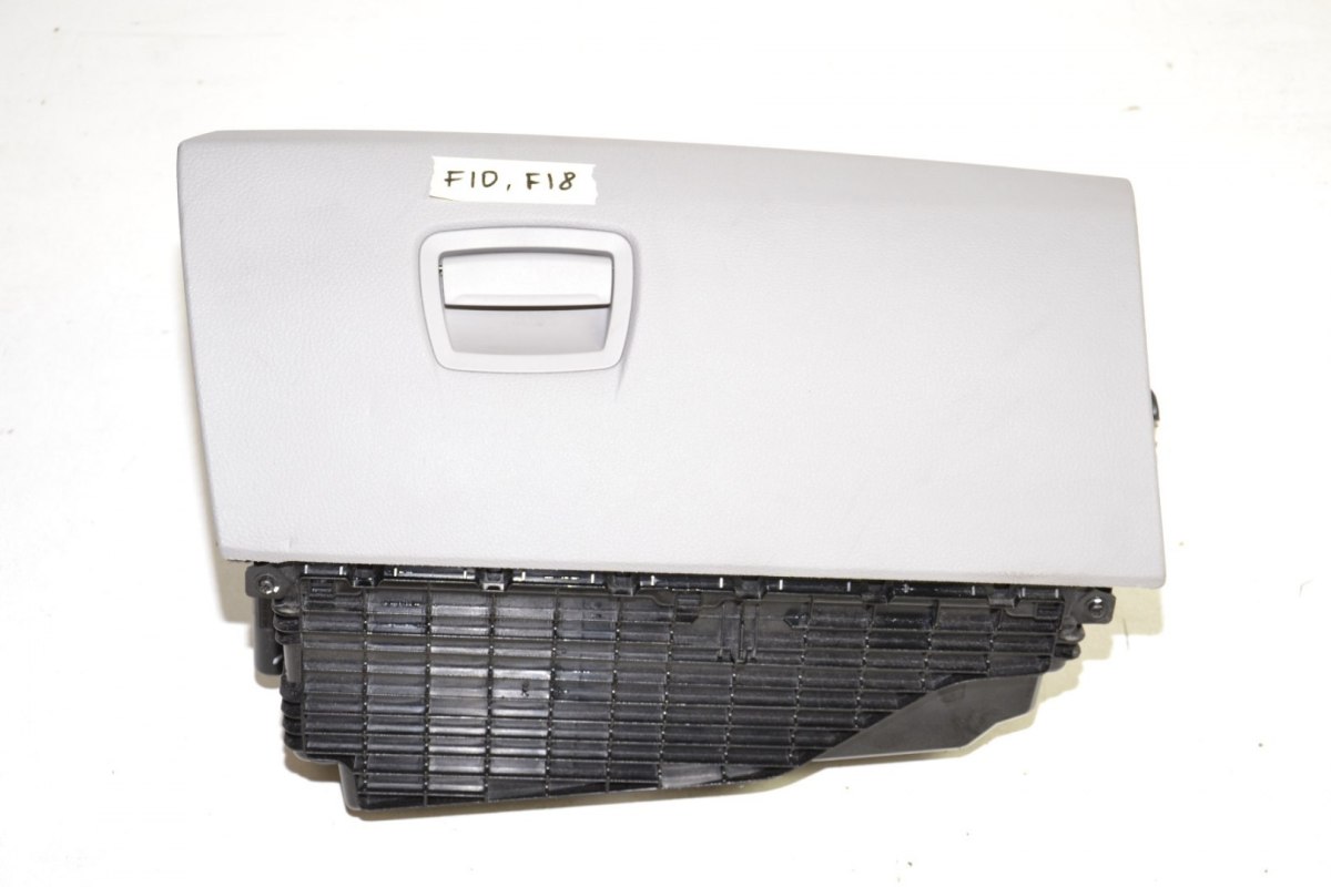 BMW F10 F11 F18 schowek kokpit deska 9205978 BMW F10 F11 F18 schowek kokpit deska 9205978