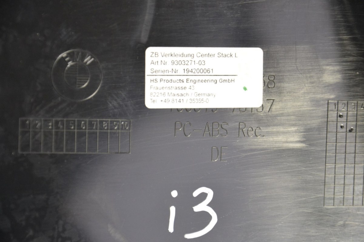 BMW i3 I01 obudowa tablicy schowek siatka 9303271 BMW i3 I01 obudowa tablicy schowek siatka 9303271