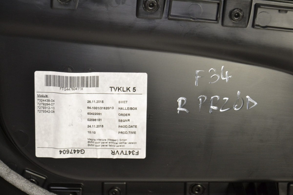 BMW 3 F34 boczek tapicerka drzwi prawy przód BMW 3 F34 boczek tapicerka drzwi prawy przód