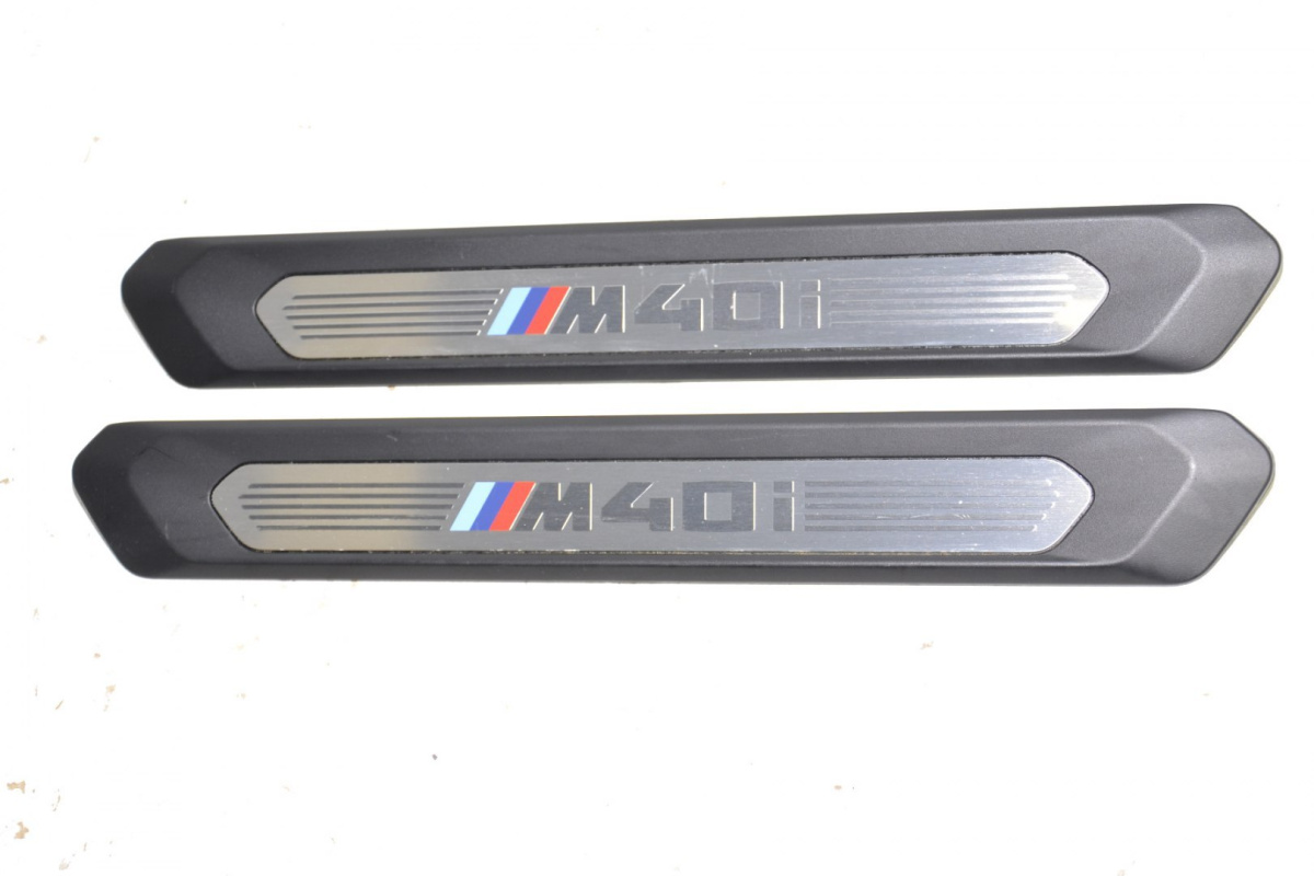 BMW X3 X4 G01 G02 osłona listwa progu prz. 8089579 BMW X3 X4 G01 G02 osłona listwa progu prz. 8089579