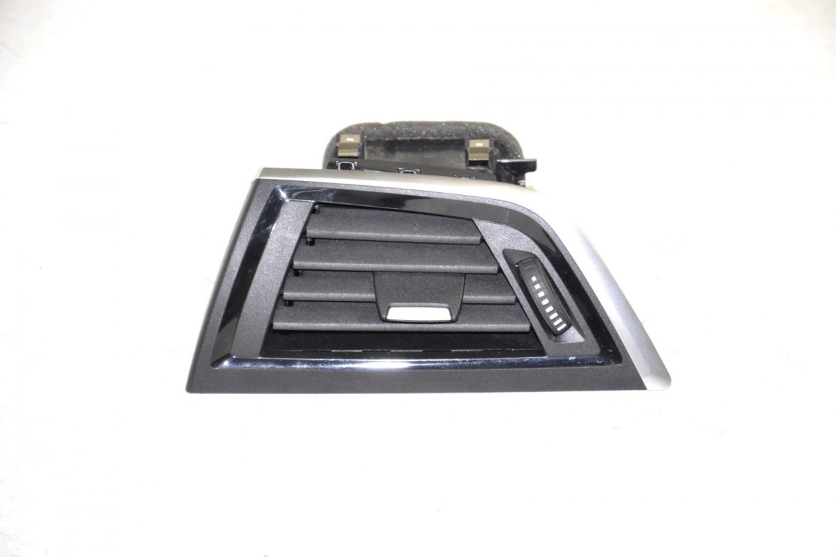 BMW F20 F21 F22 kratka wlot nawiewu lewa 9205355 BMW F20 F21 F22 kratka wlot nawiewu lewa 9205355