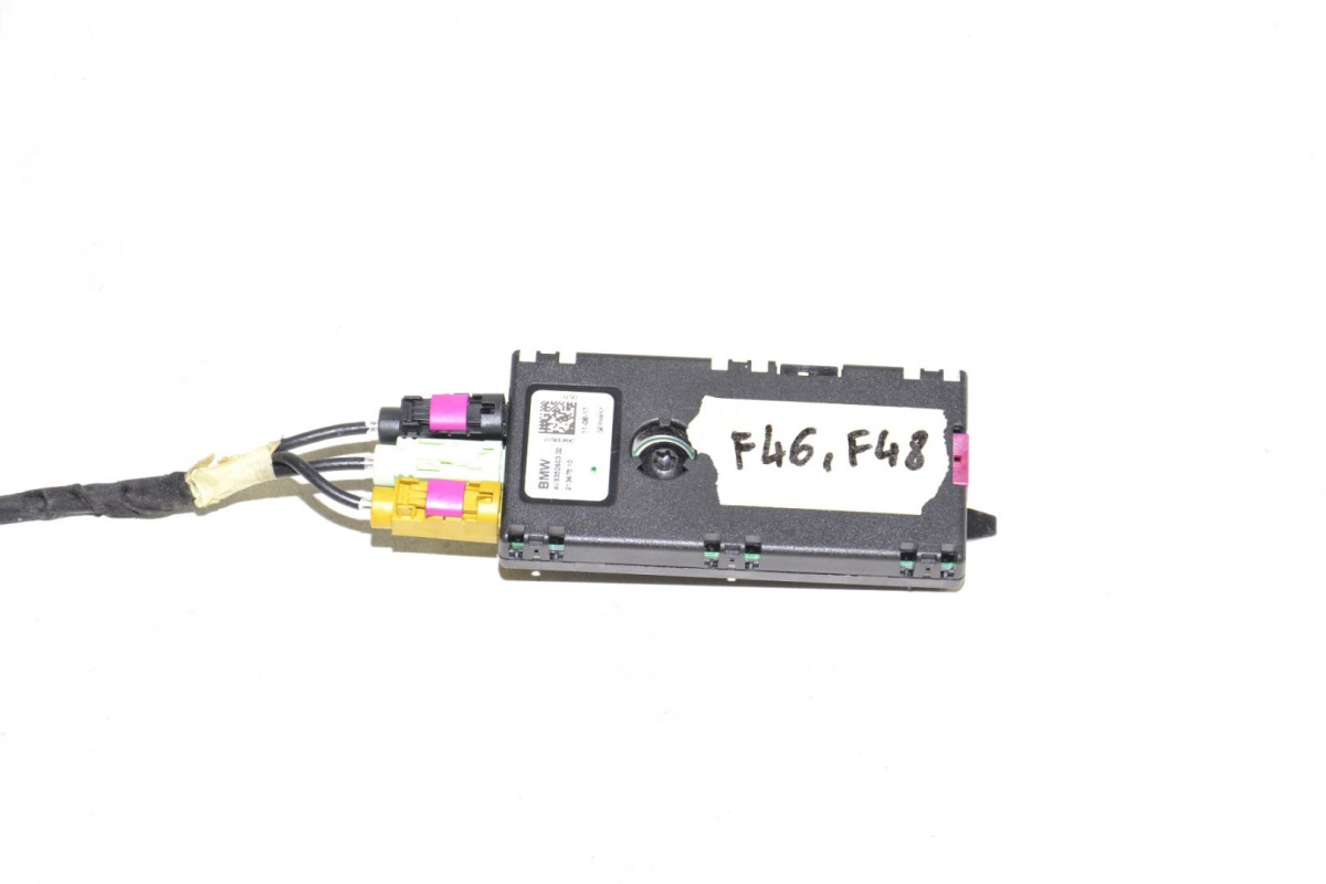 BMW F46 F48 wzmacniacz anteny AM/FM 9352603 BMW F46 F48 wzmacniacz anteny AM/FM 9352603
