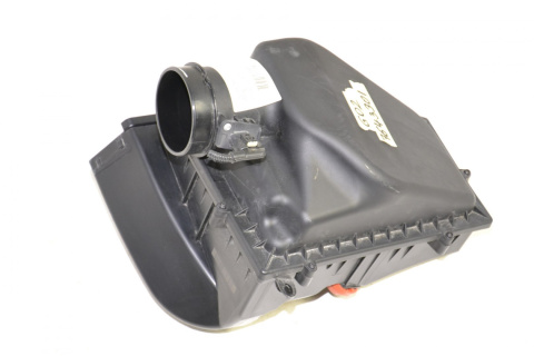 BMW G30 G11 intake silencer 7643301 BMW G30 G11 intake silencer 7643301
