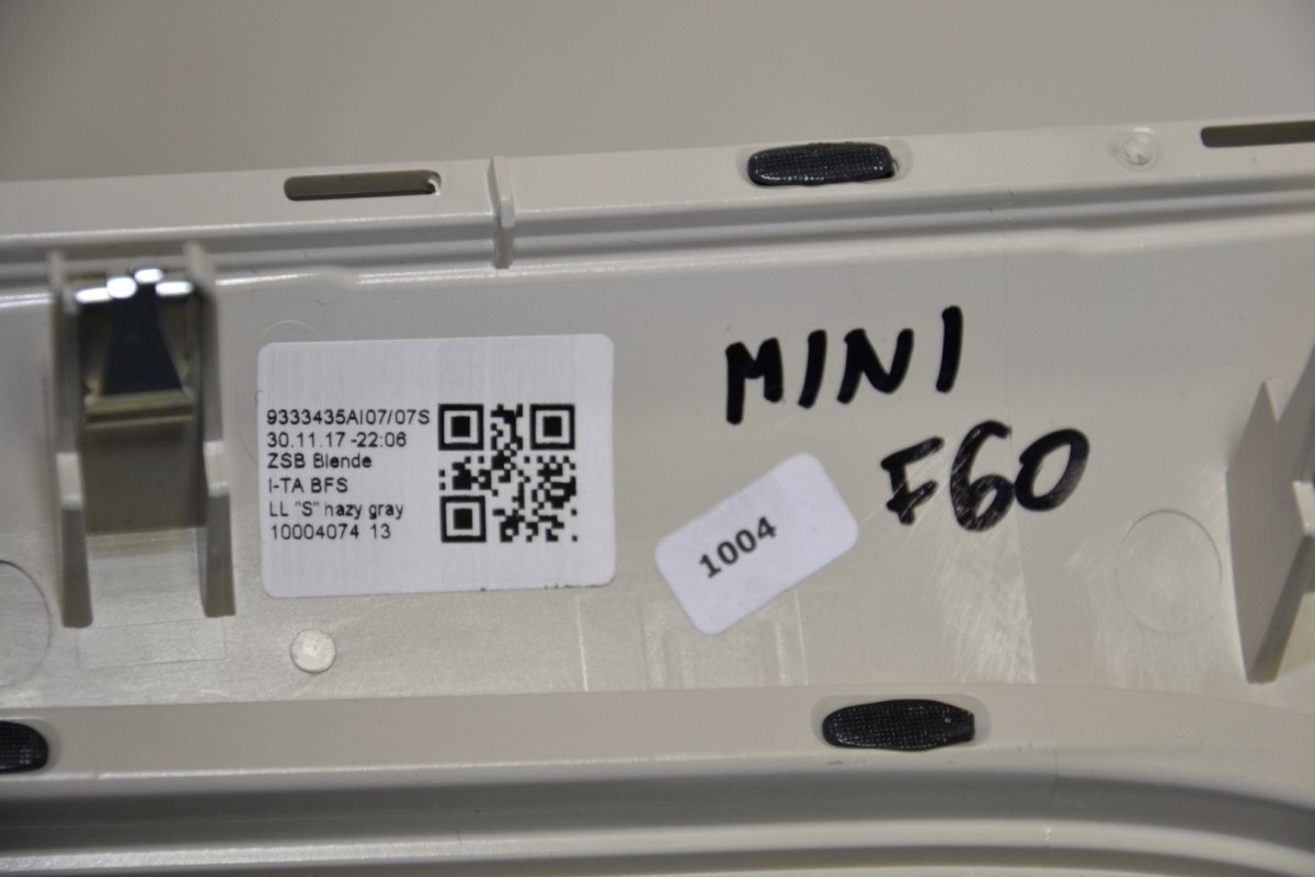 MINI F60 listwa ozdobna deski konsoli 9333435 MINI F60 listwa ozdobna deski konsoli 9333435