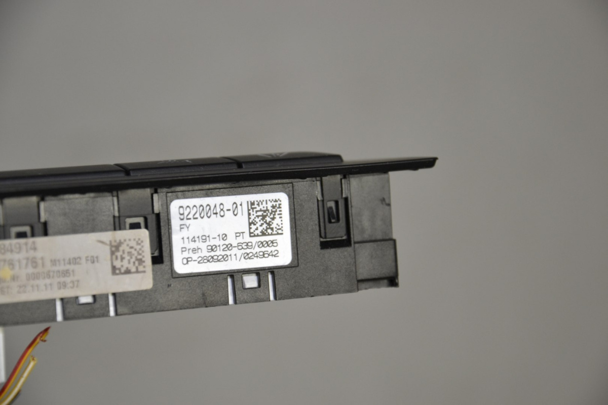BMW F01 F06 F10 panel asystent kierowcy 9220048 BMW F01 F06 F10 panel asystent kierowcy 9220048