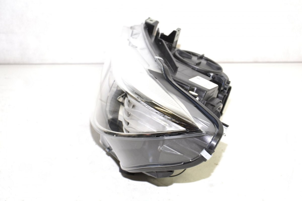 BMW F32 F36 F80 F82 lampa przód lewa FULL LED BMW F32 F36 F80 F82 lampa przód lewa FULL LED