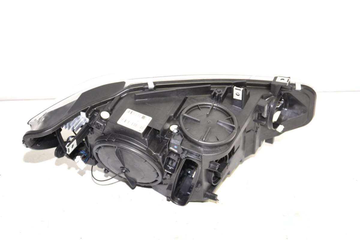 BMW F32 F36 F80 F82 lampa przód lewa FULL LED BMW F32 F36 F80 F82 lampa przód lewa FULL LED
