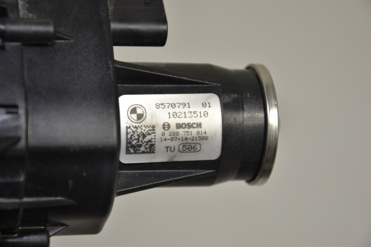 BMW F01 F10 F20 F30 G11 G12 regulator AGR 8570791 BMW F01 F10 F20 F30 G11 G12 regulator AGR 8570791