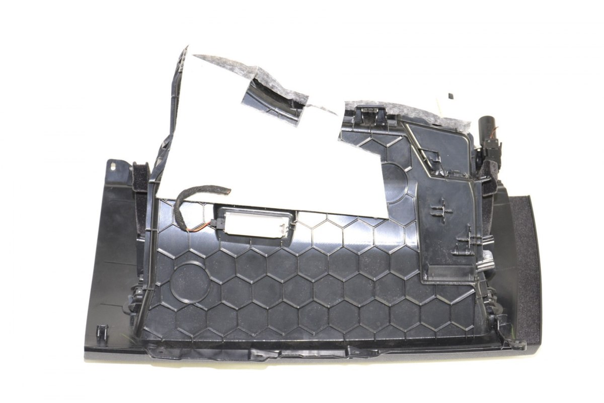 BMW F20 F21 F23 schowek deski konsoli 9226047 BMW F20 F21 F23 schowek deski konsoli 9226047