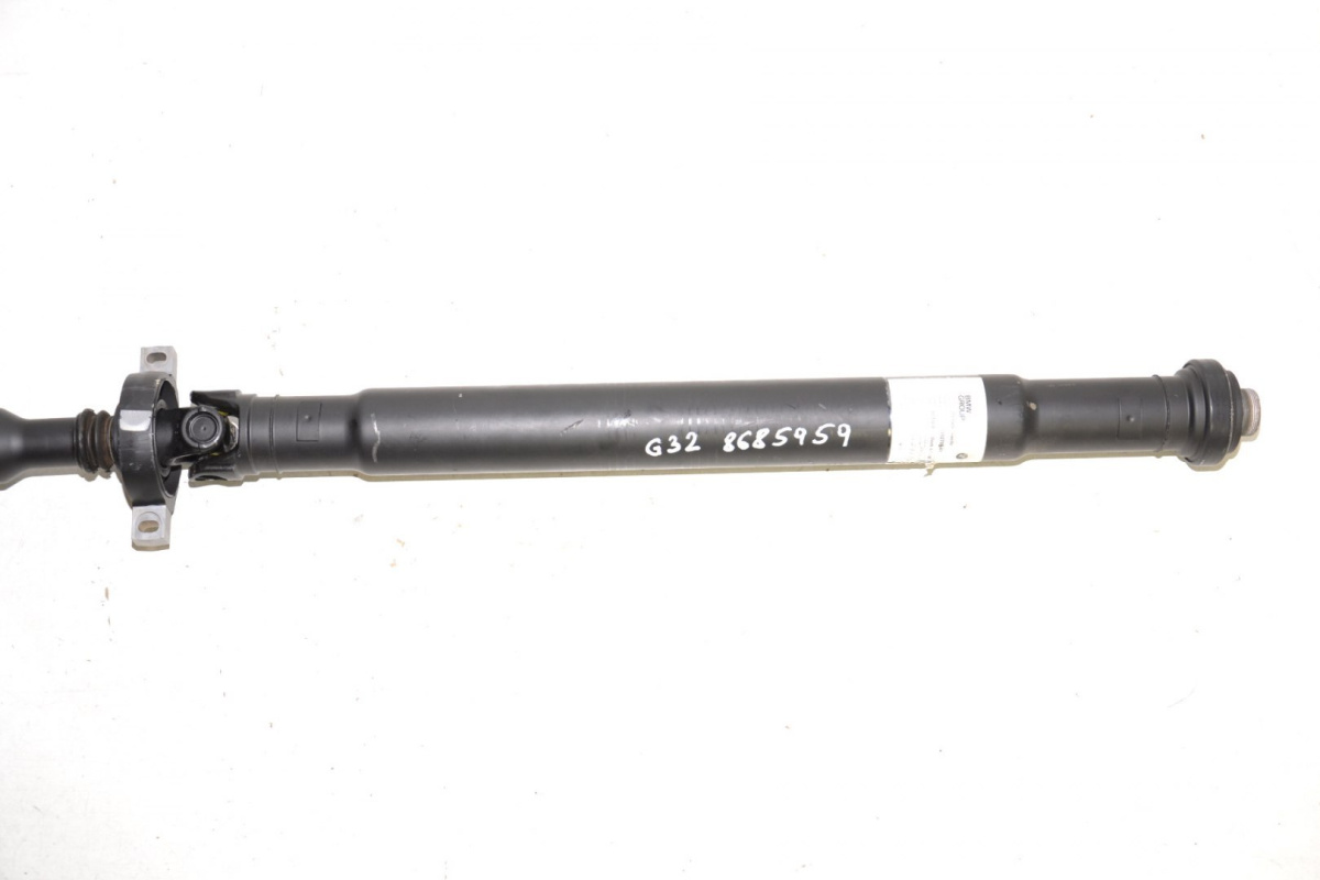 BMW 6 G32 wał napędowy kardana 8685959 BMW 6 G32 wał napędowy kardana 8685959
