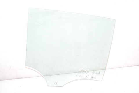 BMW X4 G02 rear rear door window right BMW X4 G02 rear rear door window right