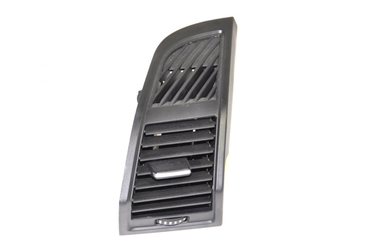 BMW i3 I01 kratka wlot nawiewu lewa 9283001 BMW i3 I01 kratka wlot nawiewu lewa 9283001