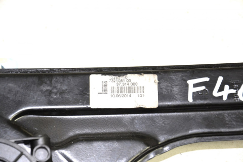 BMW 2 F46 window lifter with motor front left BMW 2 F46 window lifter with motor front left