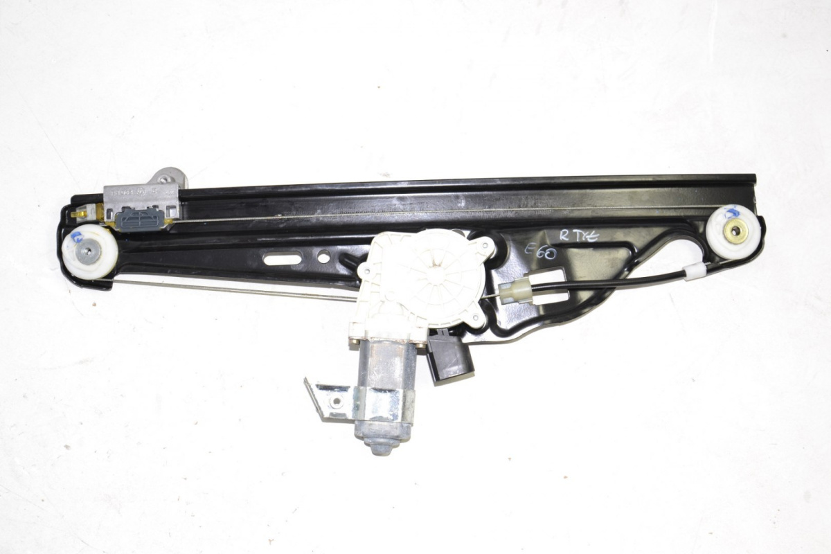 BMW 5 E60 E61 mechanizm podnośnik szyby 7075674 BMW 5 E60 E61 mechanizm podnośnik szyby 7075674