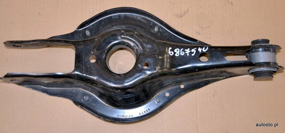 BMW F20 F21 F30 F31 F36 wahacz poprzeczny 6867540 BMW F20 F21 F30 F31 F36 wahacz poprzeczny 6867540