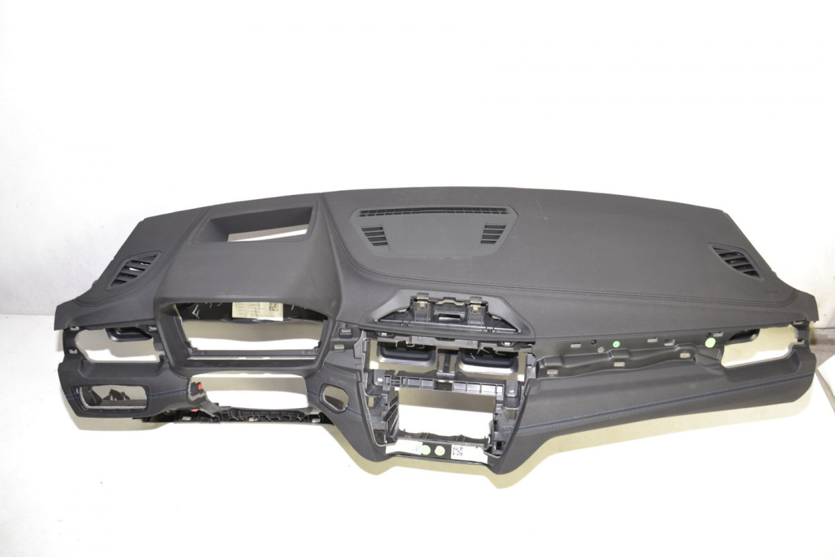 BMW X2 F39 deska konsola kokpit Head Up BMW X2 F39 deska konsola kokpit Head Up