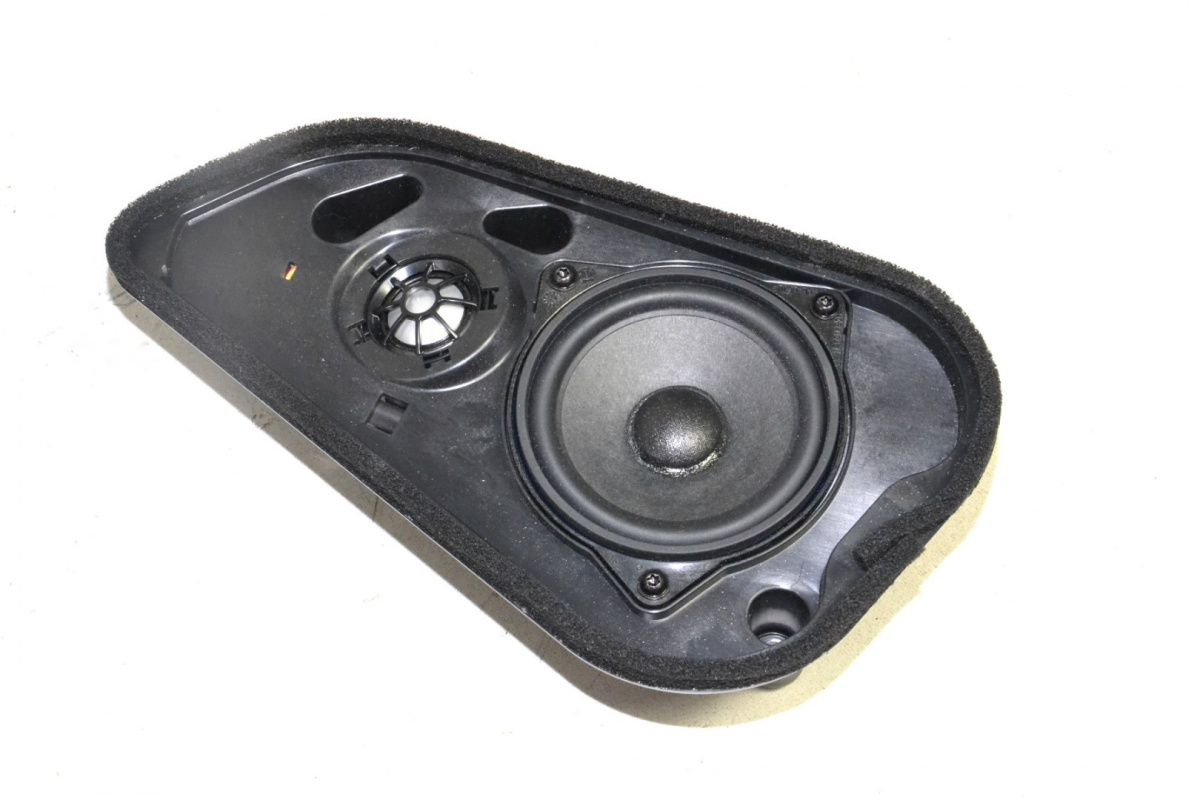BMW Z4 G29 głośnik wzmacniacz moduł Harman Kardon BMW Z4 G29 głośnik wzmacniacz moduł Harman Kardon