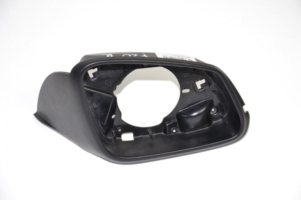 BMW F20 F30 i3 obudowa mocująca lusterka 7284124 BMW F20 F30 i3 obudowa mocująca lusterka 7284124