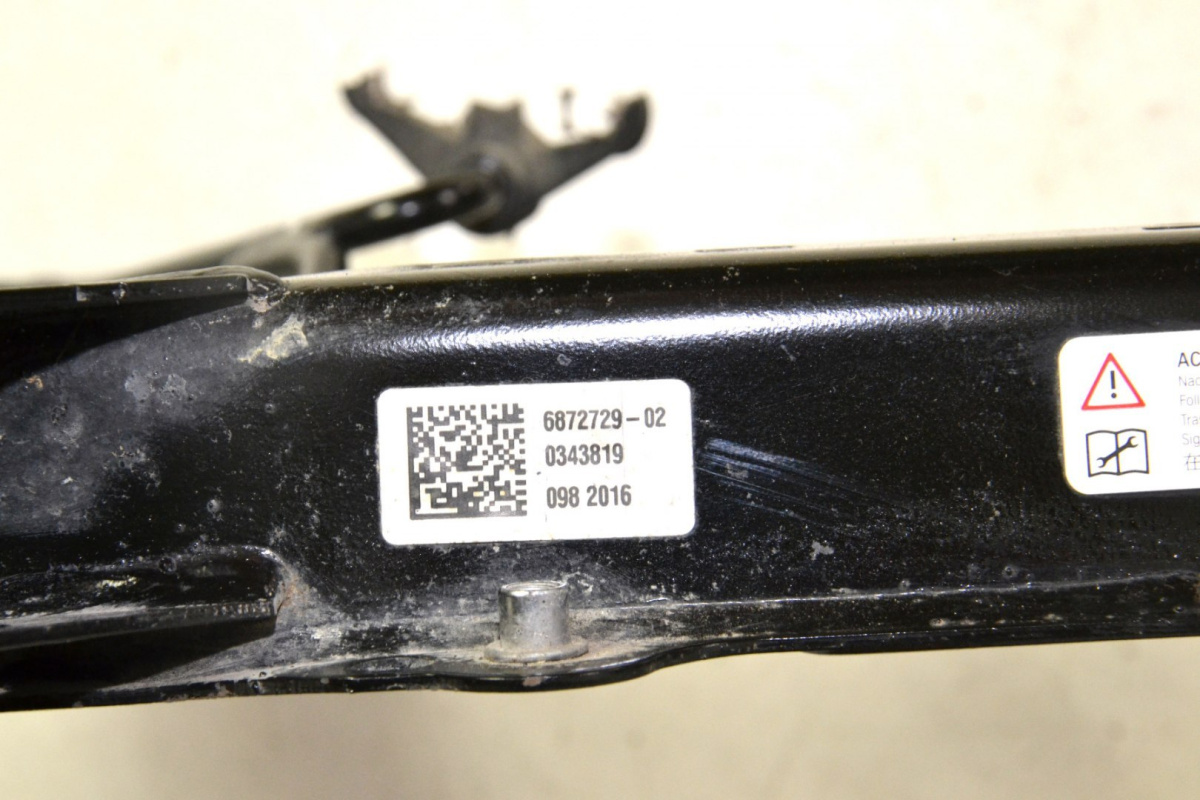 BMW F45 F48 wózek sanki zawieszenia przód 6872729 BMW F45 F48 wózek sanki zawieszenia przód 6872729