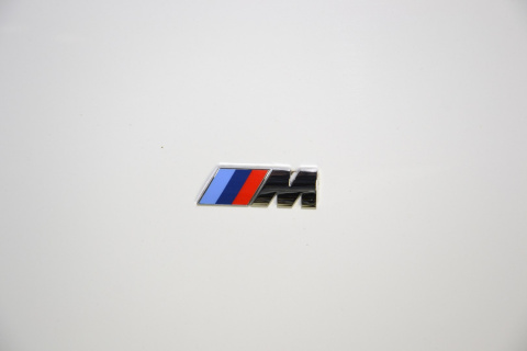 BMW 6 G32 M Pakiet błotnik przód lewy kolor A300 BMW 6 G32 M Pakiet błotnik przód lewy kolor A300