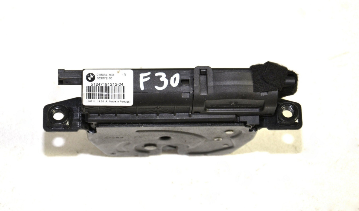 BMW 3 F30 5 F10 6 F12 zamek tylnej klapy 7191212 BMW 3 F30 5 F10 6 F12 zamek tylnej klapy 7191212