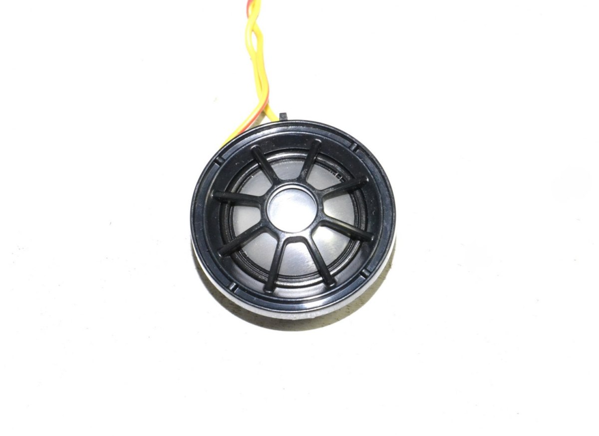 BMW F20 F30 F45 F48 głośnik Harman Kardon 9226357 BMW F20 F30 F45 F48 głośnik Harman Kardon 9226357