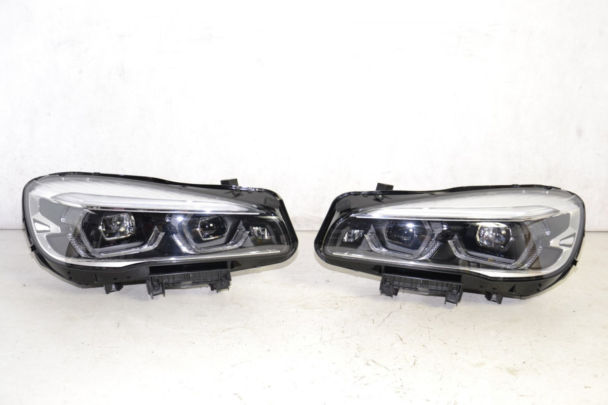 BMW F45 F46 LCI lampa przednia prawa Adaptive LED BMW F45 F46 LCI lampa przednia prawa Adaptive LED