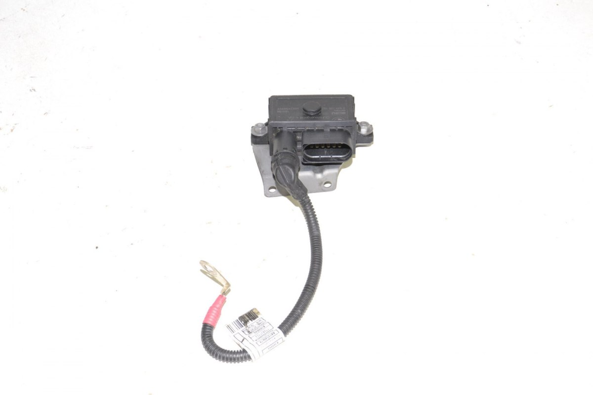 BMW E81 E88 E90 E60 E84 sterownik świec 7798000 BMW E81 E88 E90 E60 E84 sterownik świec 7798000