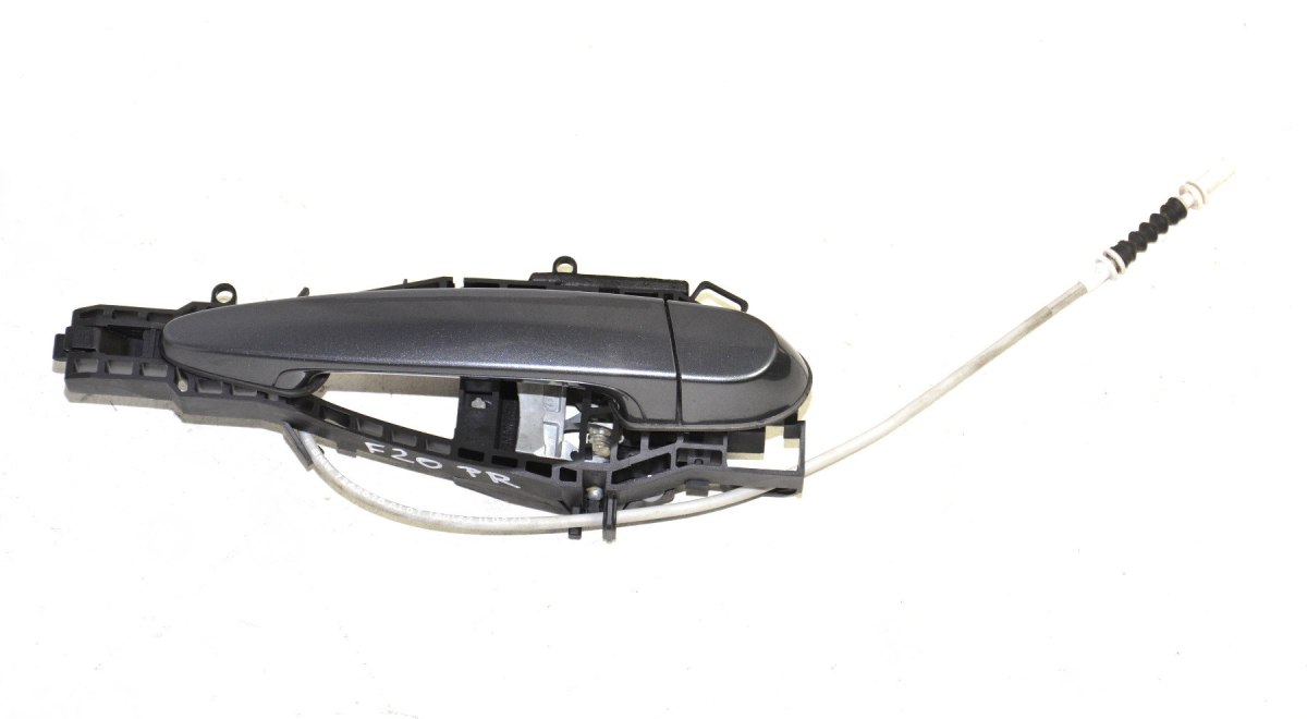 BMW F20 F30 F34 klamka wkładka prawa kolor B39 BMW F20 F30 F34 klamka wkładka prawa kolor B39