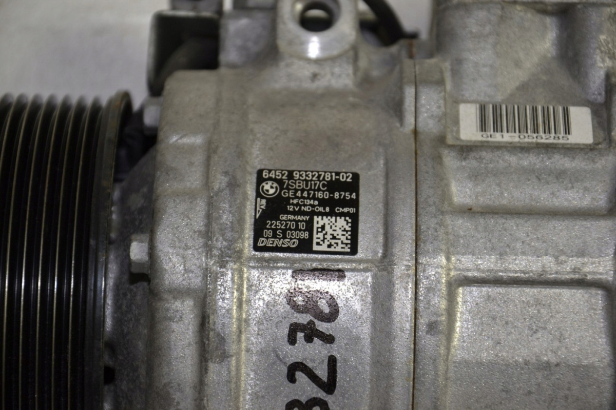 BMW F20 F22 F80 sprężarka klimatyzacji 9332781 BMW F20 F22 F80 sprężarka klimatyzacji 9332781