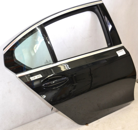 BMW 3 G20 drzwi tylne prawe kolor 475 BMW 3 G20 drzwi tylne prawe kolor 475