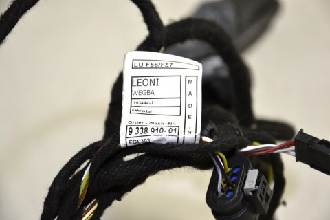 MINI F56 R60 driver's side door cable harness 9338910 MINI F56 R60 driver's side door cable harness 9338910