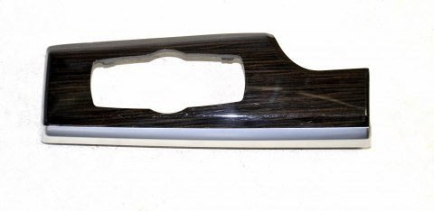 BMW F01 F02 F04 listwa ozdobna deski konsoli BMW F01 F02 F04 listwa ozdobna deski konsoli