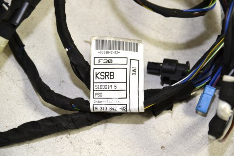 BMW F30 instalacja wiązka drzwi przód 9313642 BMW F30 instalacja wiązka drzwi przód 9313642