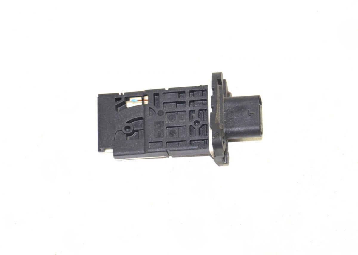 BMW F20 F30 F10 przepływomierz powietrza 8570107 BMW F20 F30 F10 przepływomierz powietrza 8570107