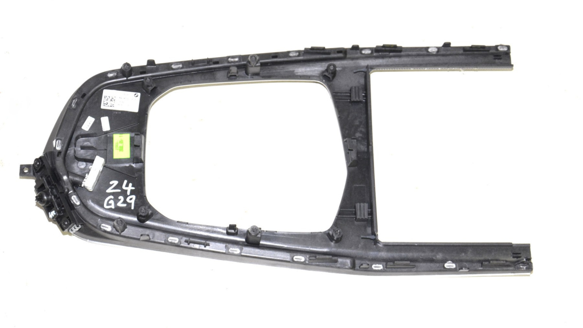 BMW Z4 G29 osłona konsoli środkowej LED 8076111 BMW Z4 G29 osłona konsoli środkowej LED 8076111