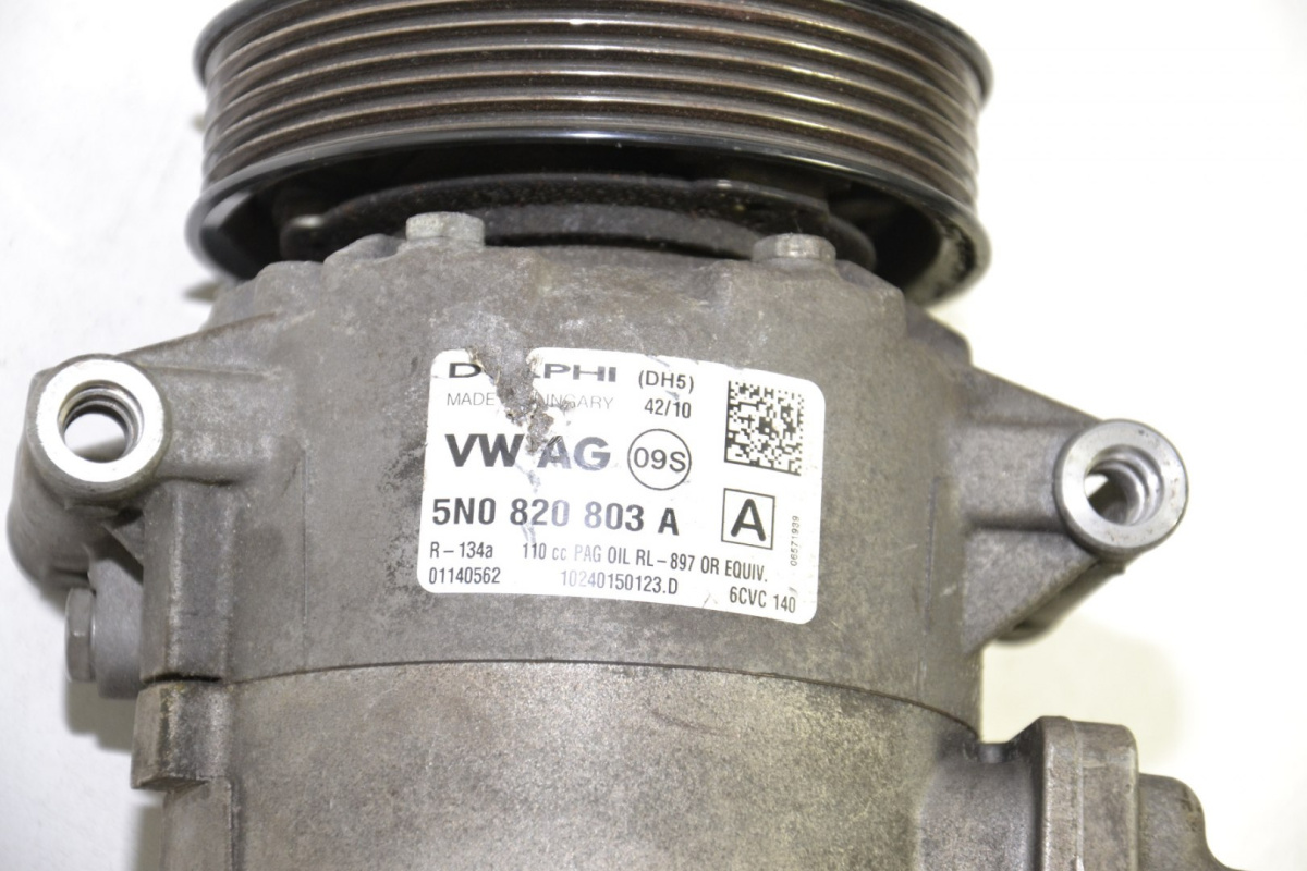 VW kompresor sprężarka klimatyzacji 5N0820803A VW kompresor sprężarka klimatyzacji 5N0820803A