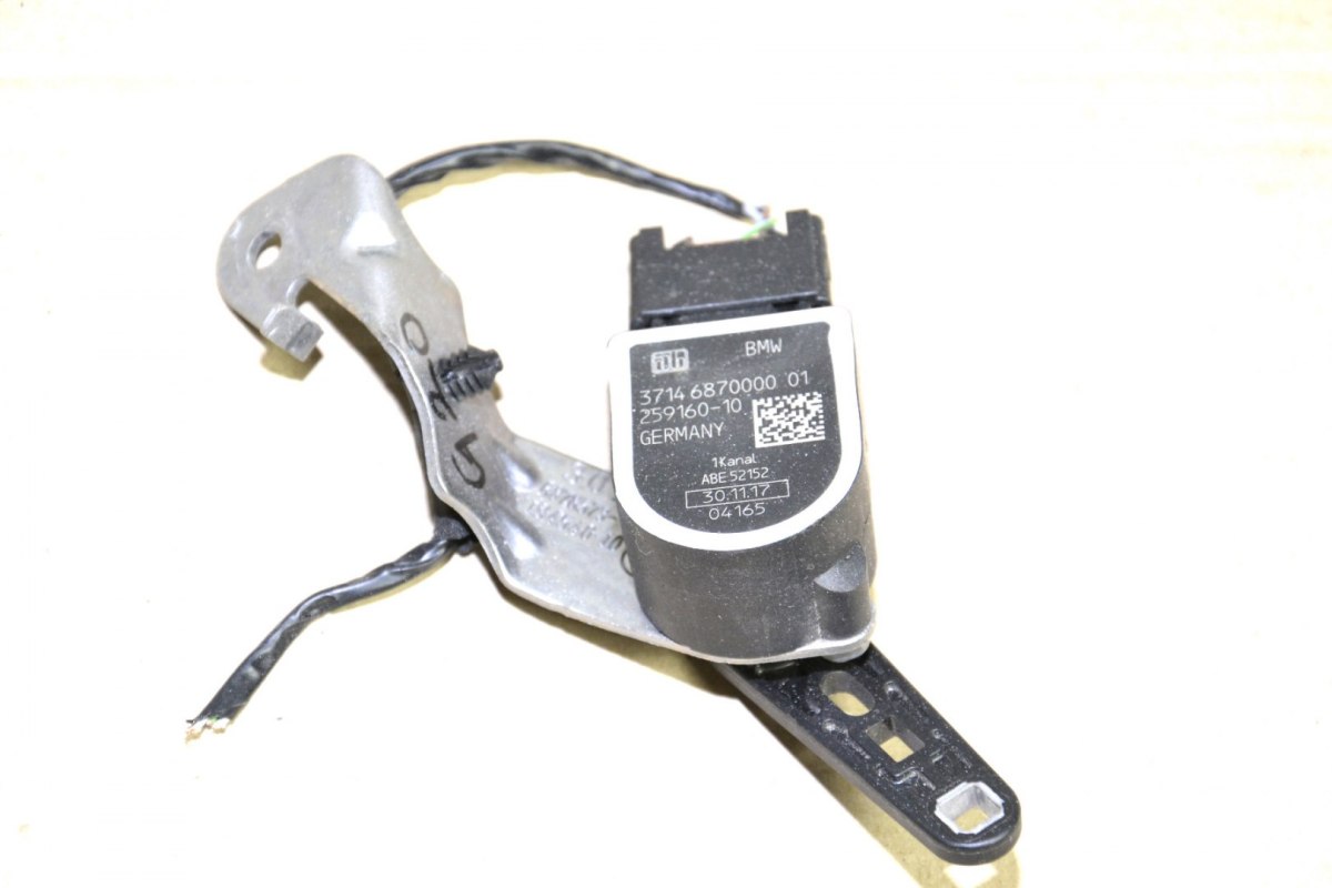 BMW G20 G21 czujnik uchwyt poziomu świateł 6878573 BMW G20 G21 czujnik uchwyt poziomu świateł 6878573