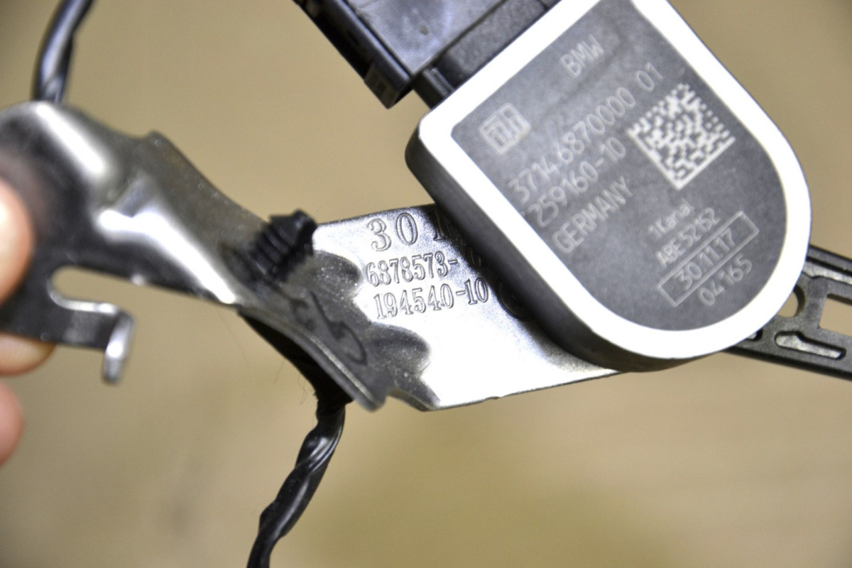 BMW G20 G21 czujnik uchwyt poziomu świateł 6878573 BMW G20 G21 czujnik uchwyt poziomu świateł 6878573
